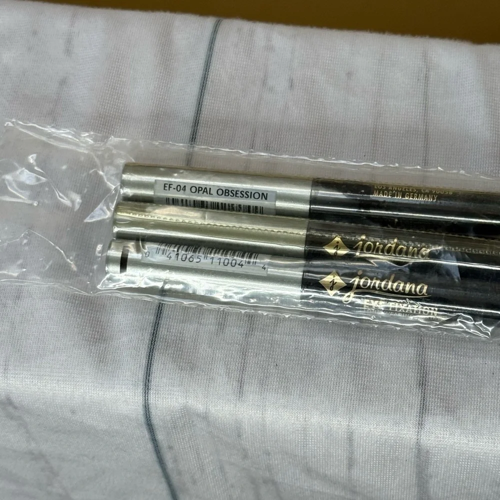 Jordana Eye Fixation Eye Shadow